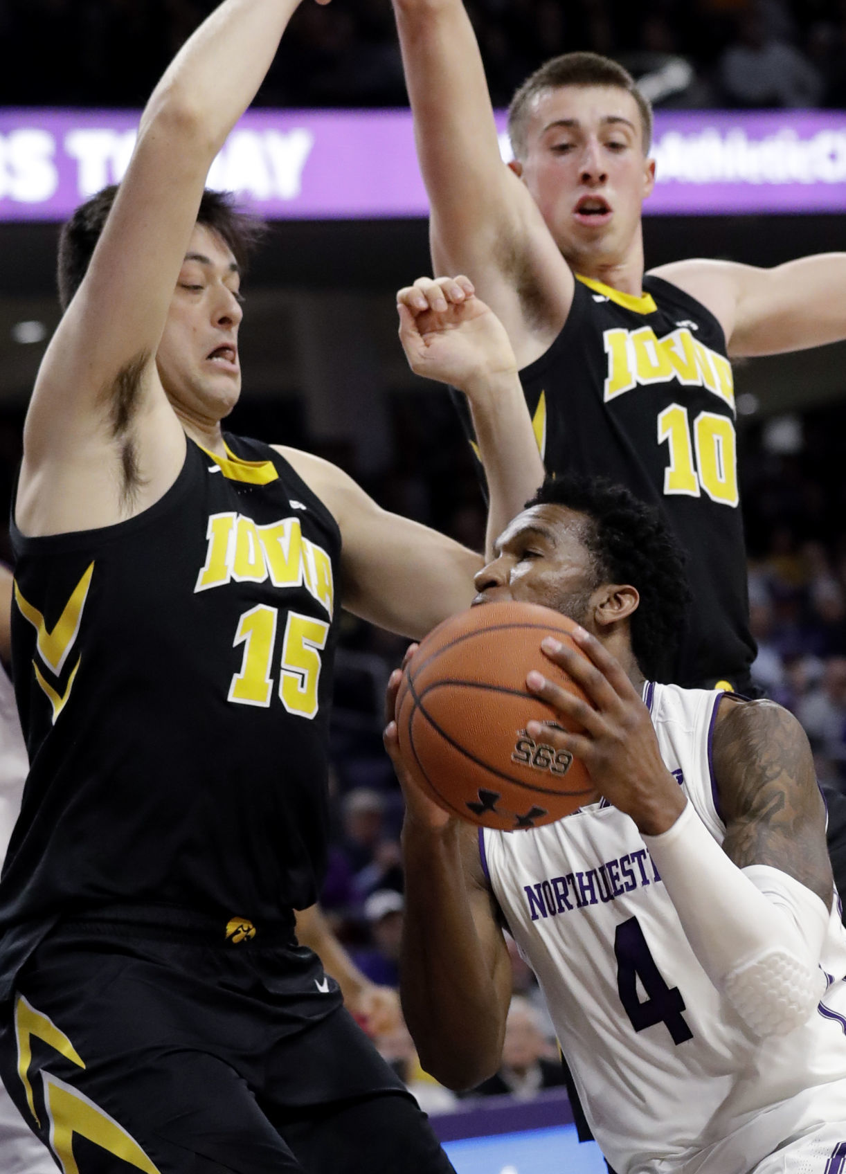 Iowa Northwestern Basketball